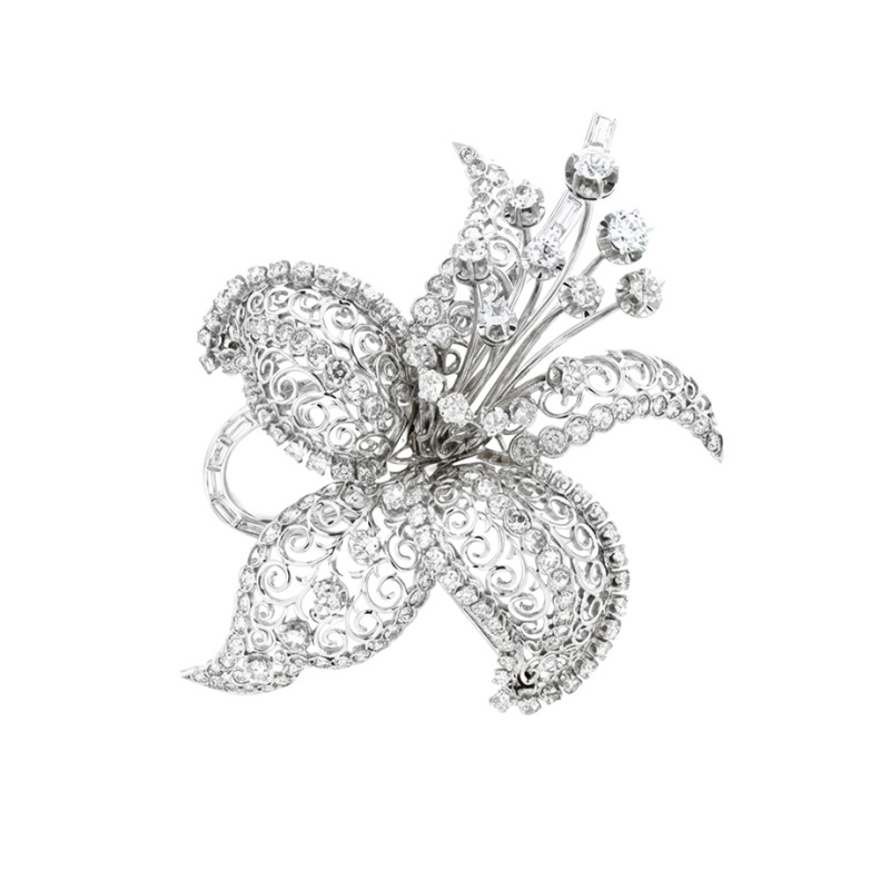 Broche ancienne diamants 5.77 carats or blanc 35.27g Comme neuf -  reconditionné disponible sur Gemme Les Bijoux
